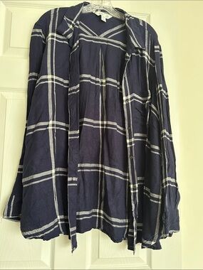 Women’s Navy Plaid Button-Front flannel